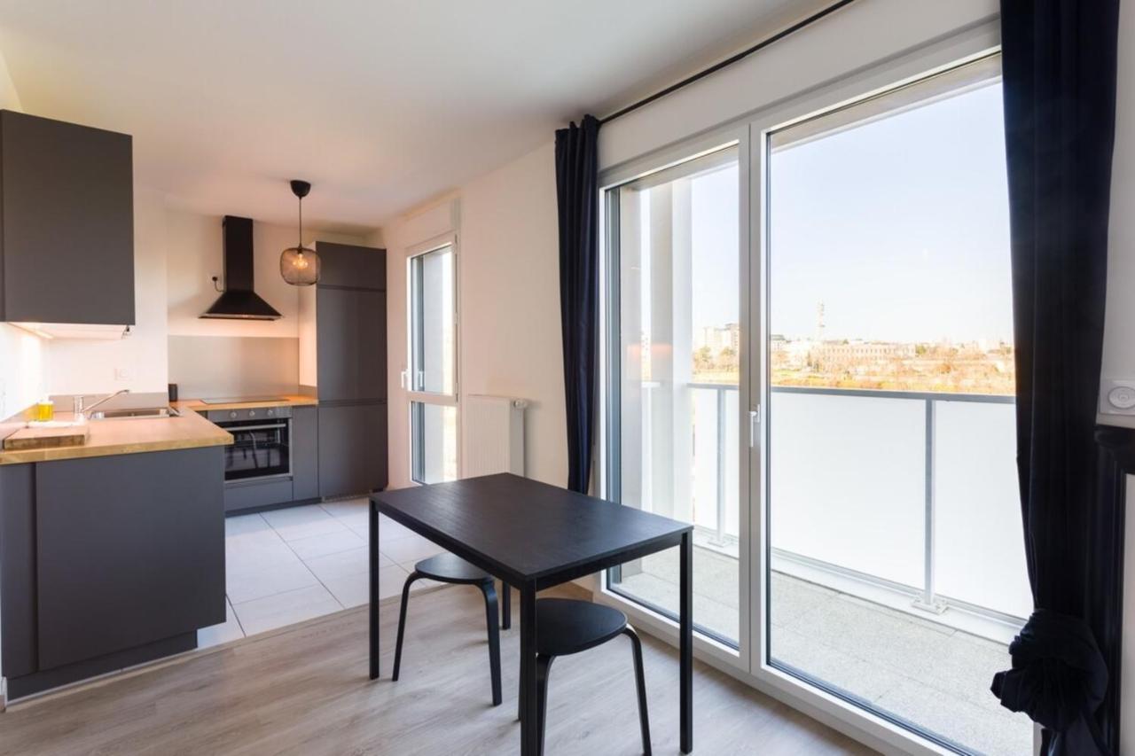 Le Rio, Appartement Avec Terrasse & Parking Rennes Bagian luar foto